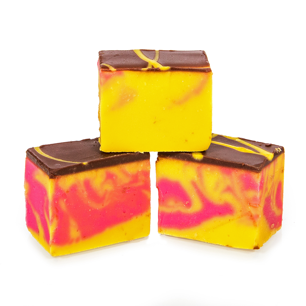 The Fudge Factory Marzipan Flavour - Bonbons de Noël - 2kg